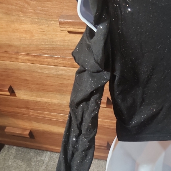 Elegant Black Glitter Ruffle Sleeve Women's Blouse - Picture 7 of 7